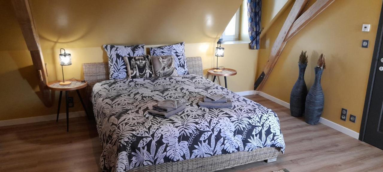 La Galuche Bed & Breakfast Angliers  Exterior photo