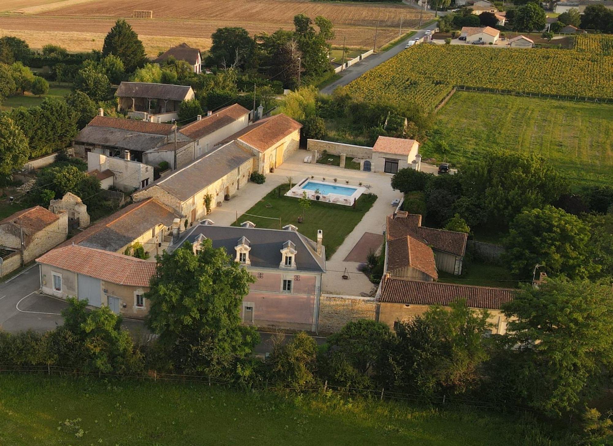 La Galuche Bed & Breakfast Angliers  Exterior photo